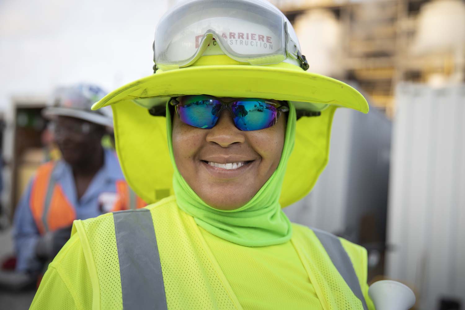 Barriere_Construction_Smiling_Worker